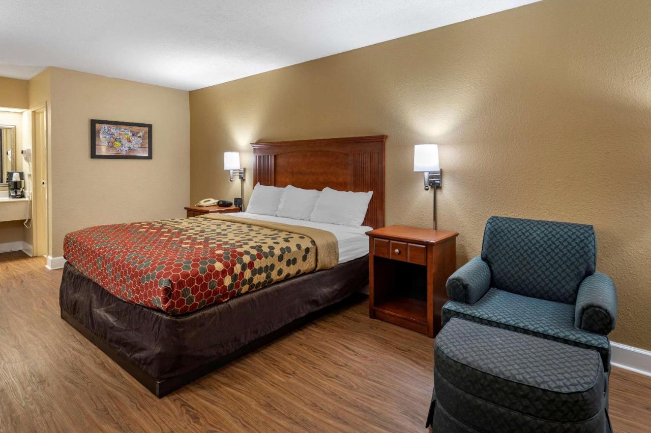 Econo Lodge Кордел Экстерьер фото