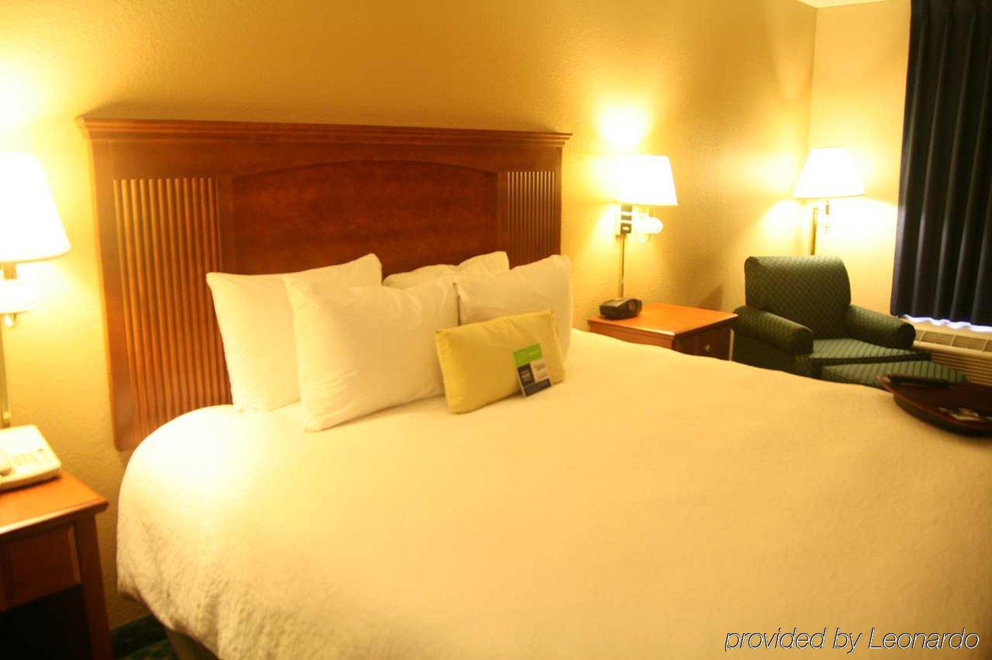 Econo Lodge Кордел Номер фото