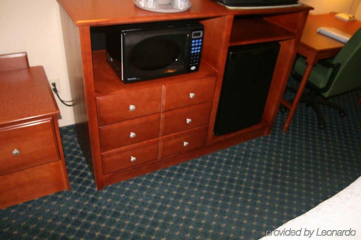 Econo Lodge Кордел Экстерьер фото